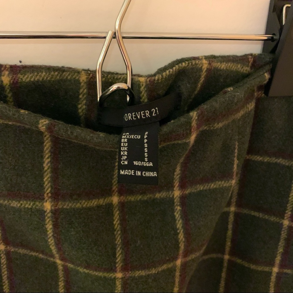 forever 21 green plaid mini skirt - Picture 2 of 5